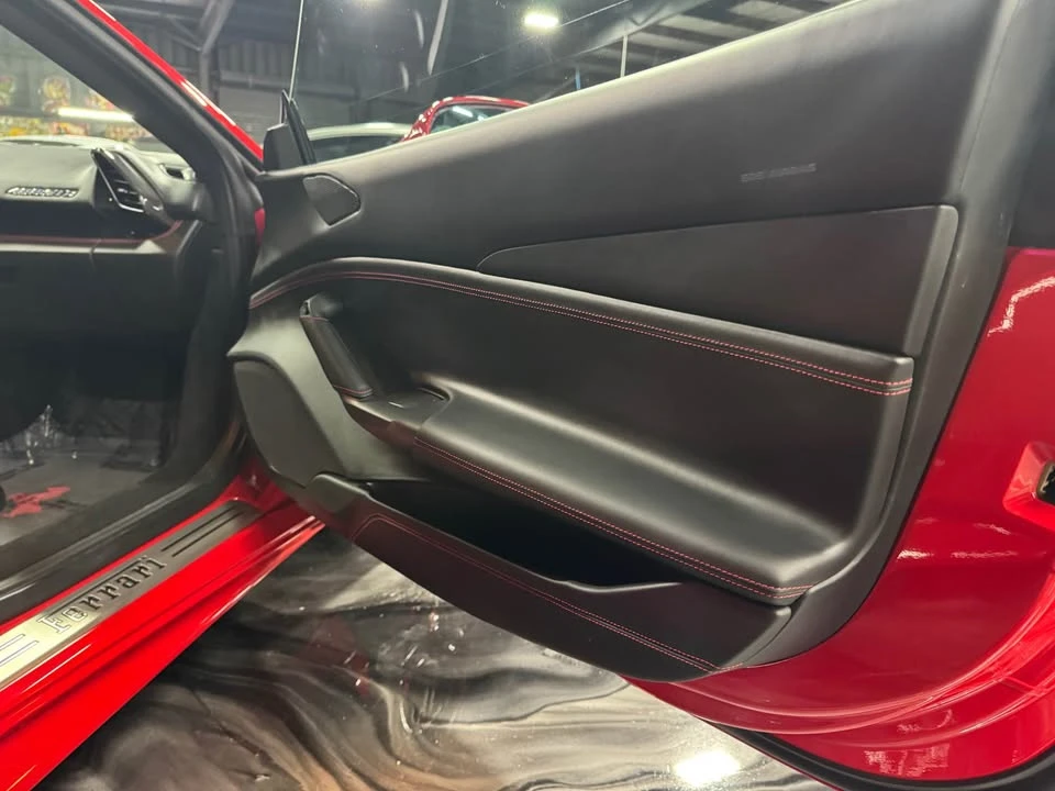 2016 Ferrari 488 GTB - Image 8 of 8