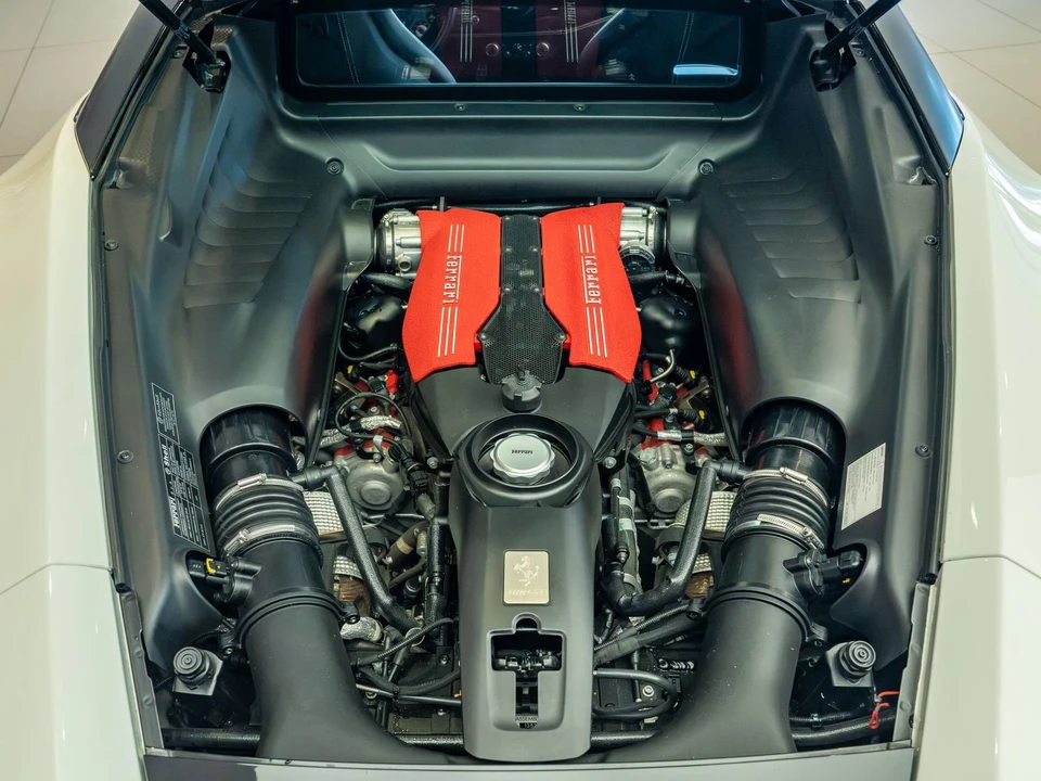 2016 Ferrari 488 GTB - Image 24 of 26
