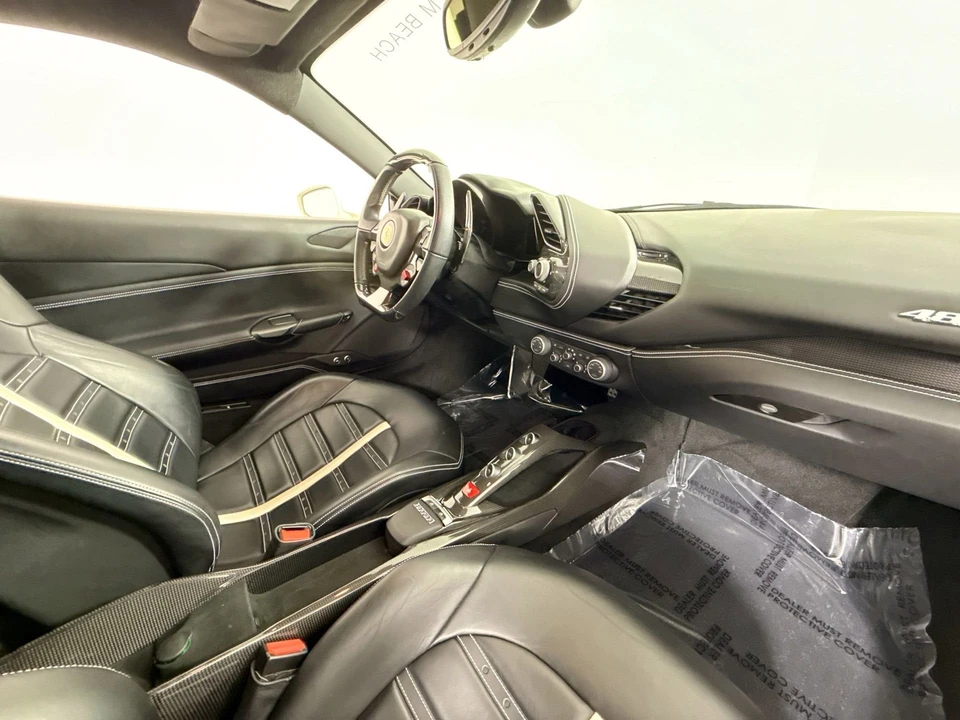 2016 Ferrari 488 GTB - Image 23 of 26
