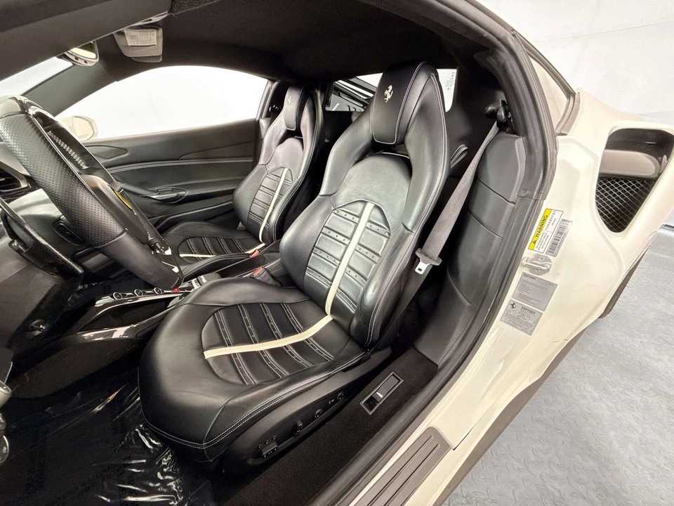 2016 Ferrari 488 GTB - Image 9 of 26