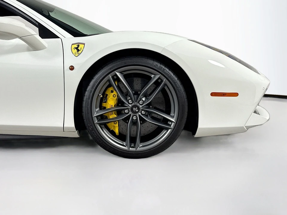 2016 Ferrari 488 GTB - Image 25 of 26