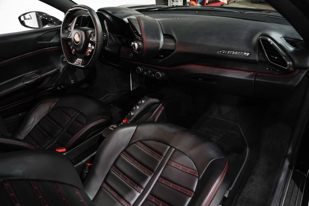 2016 Ferrari 488 GTB - Image 14 of 31