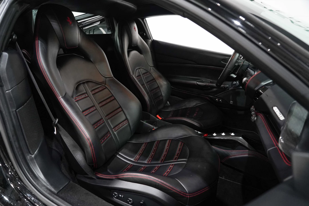 2016 Ferrari 488 GTB - Image 15 of 31
