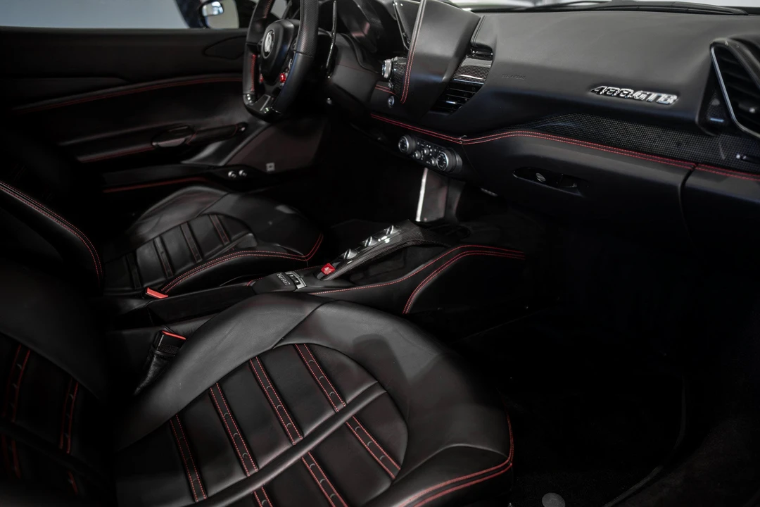 2016 Ferrari 488 GTB - Image 17 of 20
