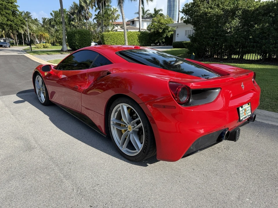 2016 Ferrari 488 GTB - Image 5 of 22