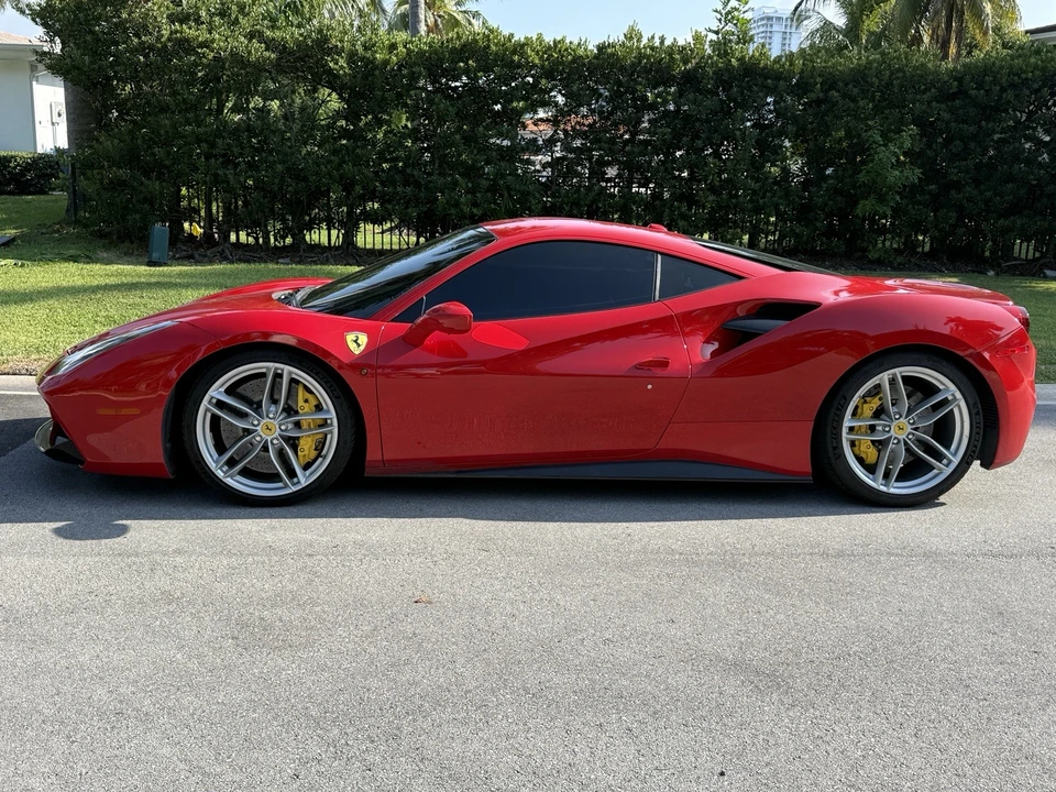 2016 Ferrari 488 GTB - Image 12 of 22