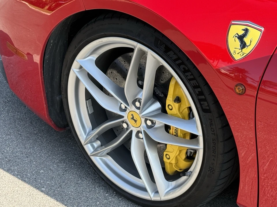 2016 Ferrari 488 GTB - Image 19 of 22