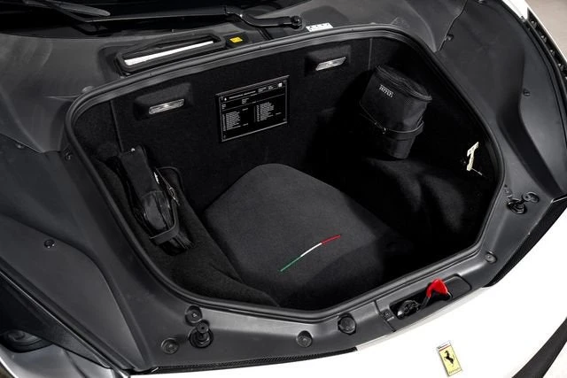 2016 Ferrari 488 GTB - Image 17 of 31