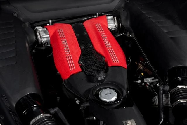 2016 Ferrari 488 GTB - Image 10 of 31