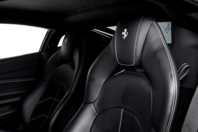 2016 Ferrari 488 GTB - Image 22 of 31