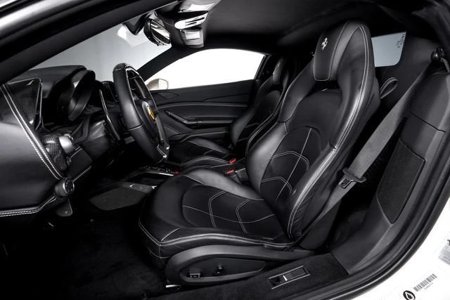 2016 Ferrari 488 GTB - Image 4 of 31