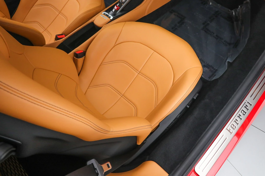 2016 Ferrari 488 GTB - Image 20 of 31