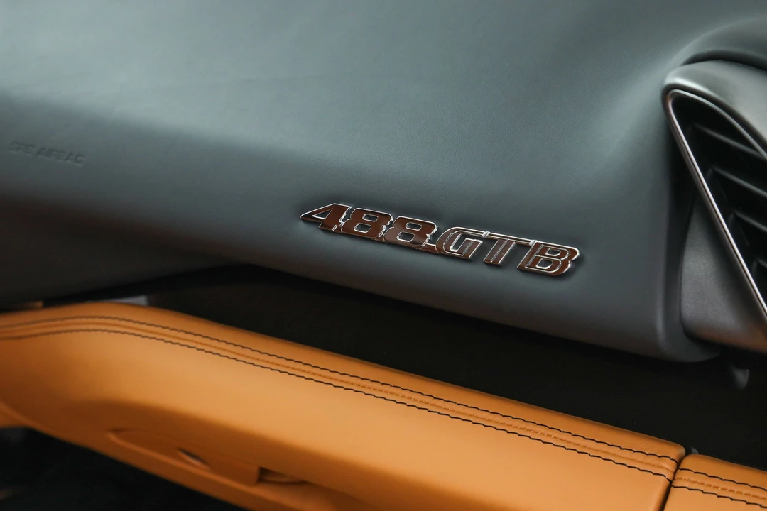2016 Ferrari 488 GTB - Image 18 of 31