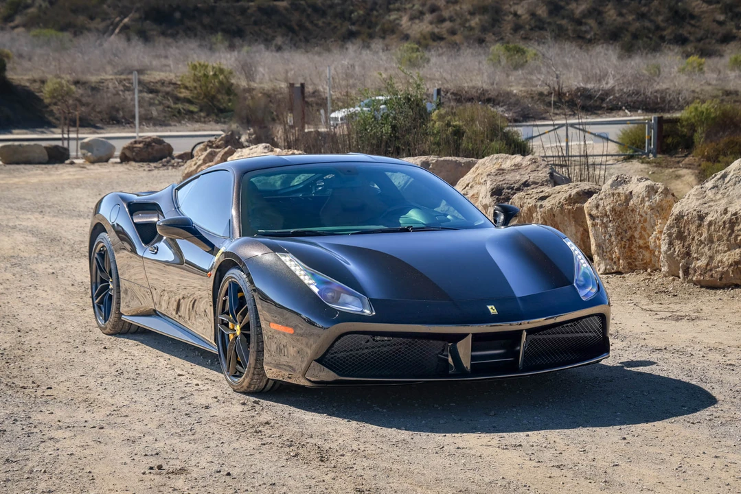 2016 Ferrari 488 GTB - Image 4 of 31