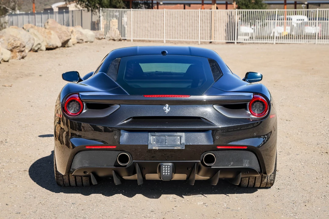 2016 Ferrari 488 GTB - Image 11 of 31