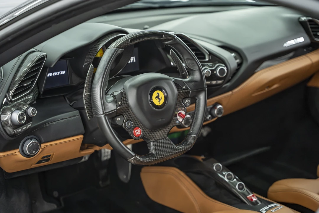 2016 Ferrari 488 GTB - Image 28 of 31