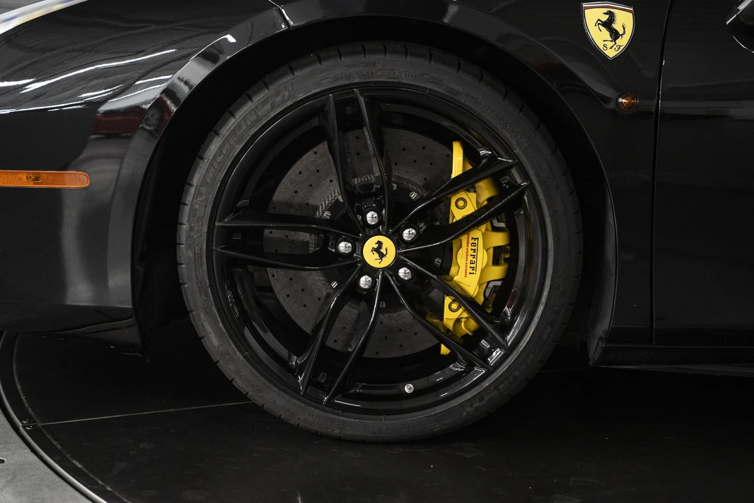 2016 Ferrari 488 GTB - Image 15 of 31