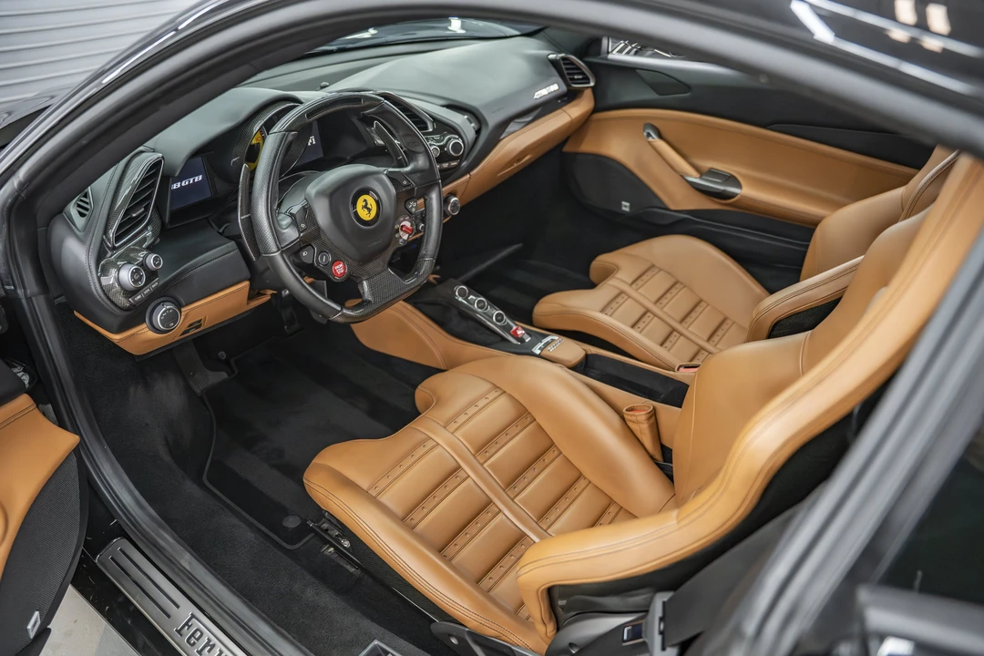 2016 Ferrari 488 GTB - Image 24 of 31