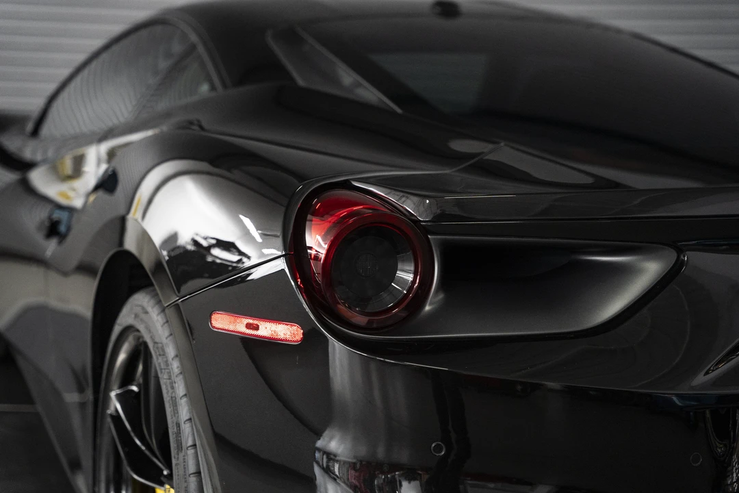 2016 Ferrari 488 GTB - Image 11 of 31