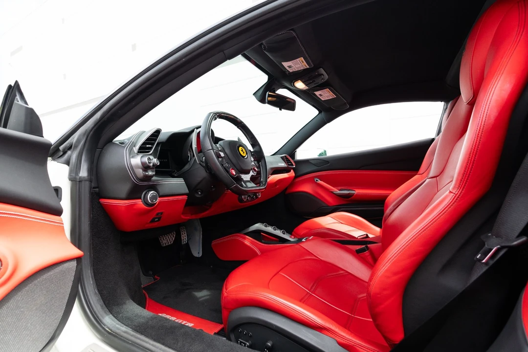 2016 Ferrari 488 GTB - Image 6 of 31