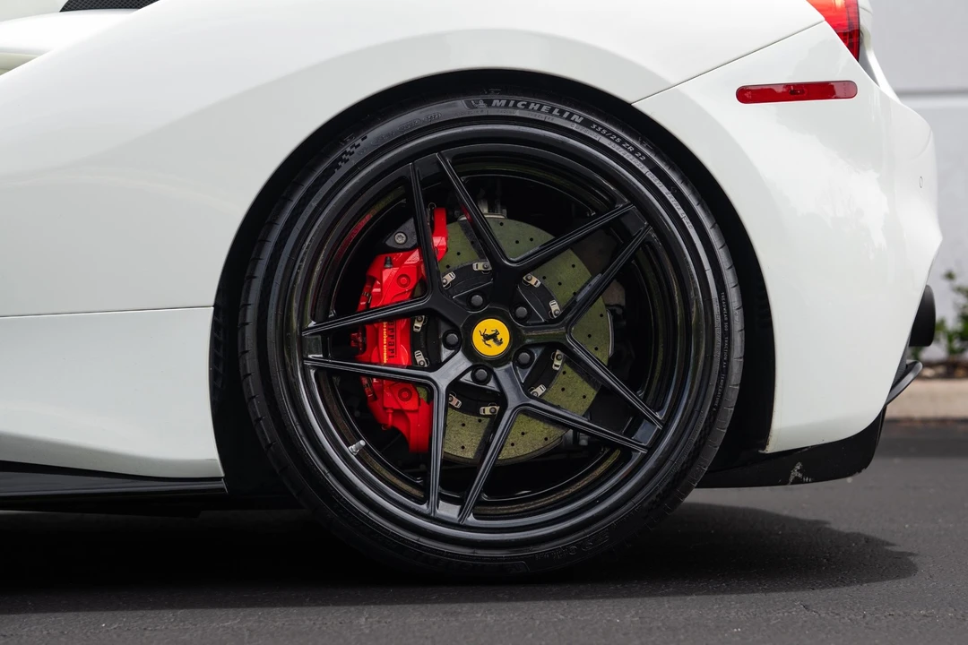 2016 Ferrari 488 GTB - Image 26 of 31