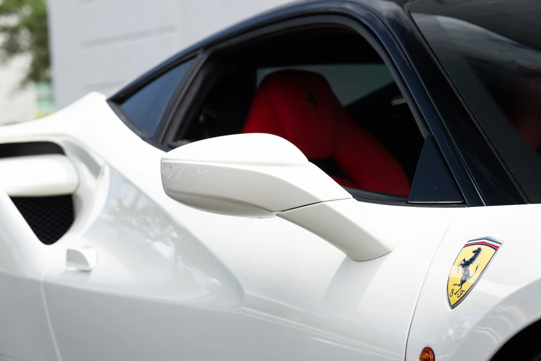 2016 Ferrari 488 GTB - Image 10 of 31