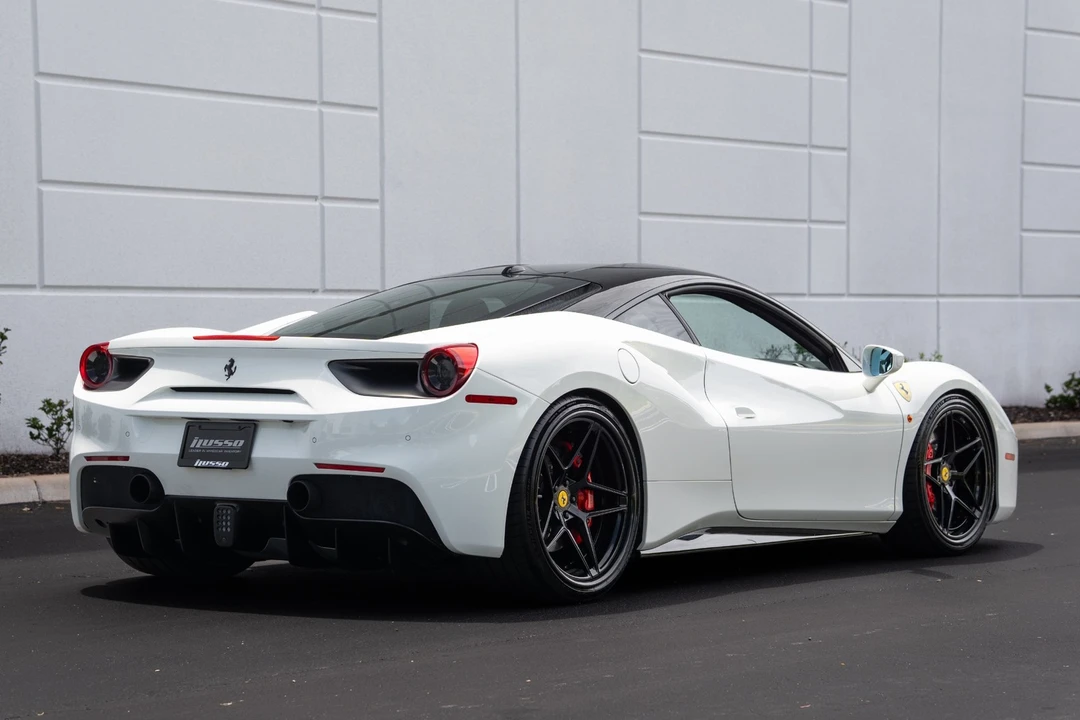 2016 Ferrari 488 GTB - Image 16 of 31