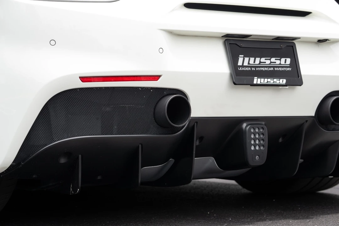 2016 Ferrari 488 GTB - Image 28 of 31