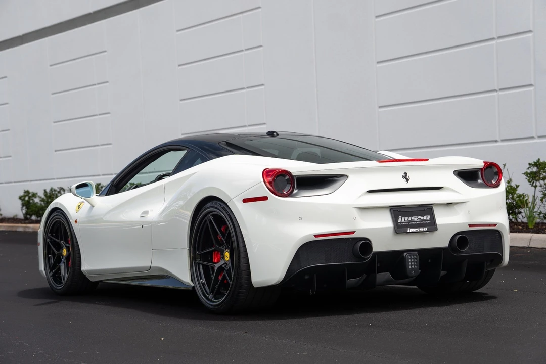 2016 Ferrari 488 GTB - Image 25 of 31
