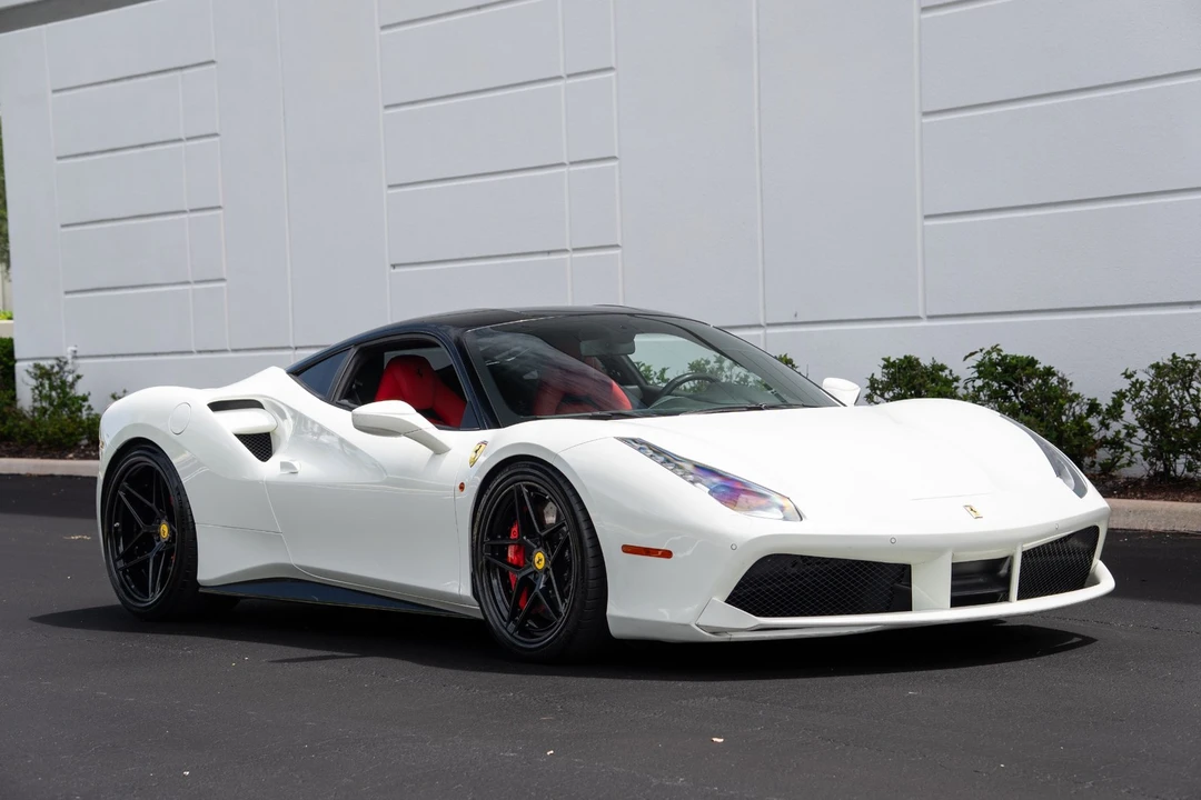 2016 Ferrari 488 GTB - Image 4 of 31