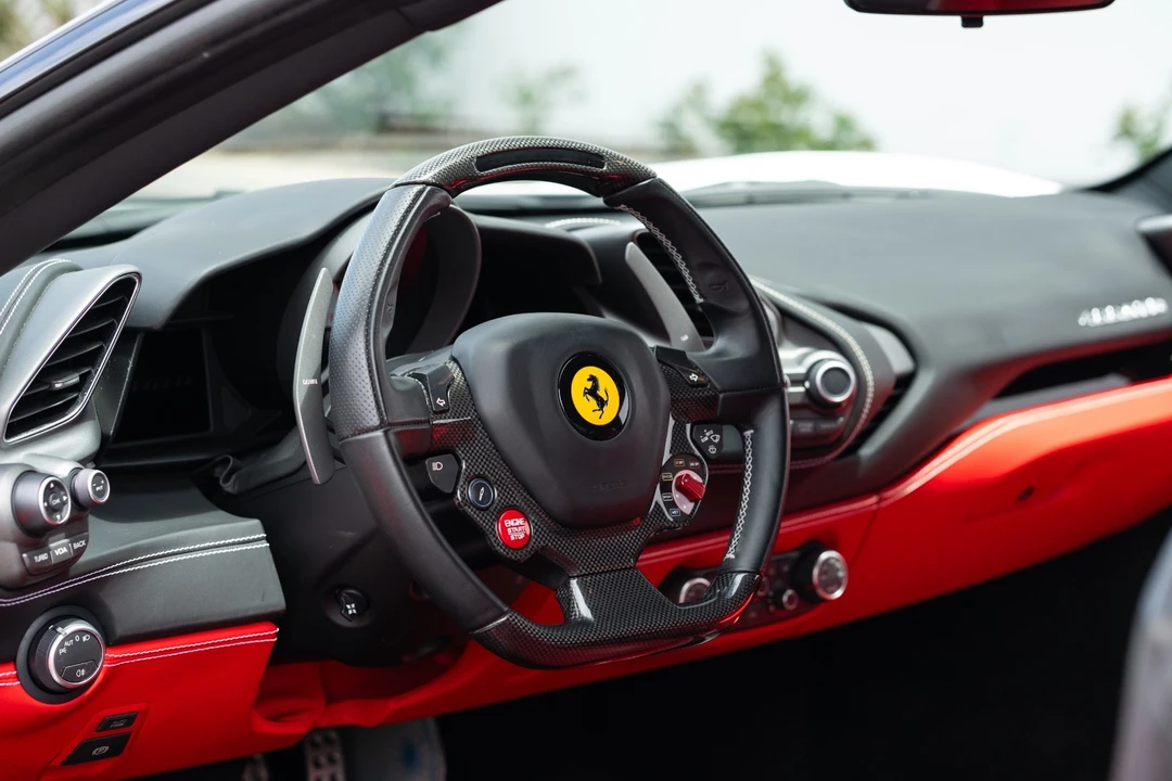 2016 Ferrari 488 GTB - Image 5 of 31