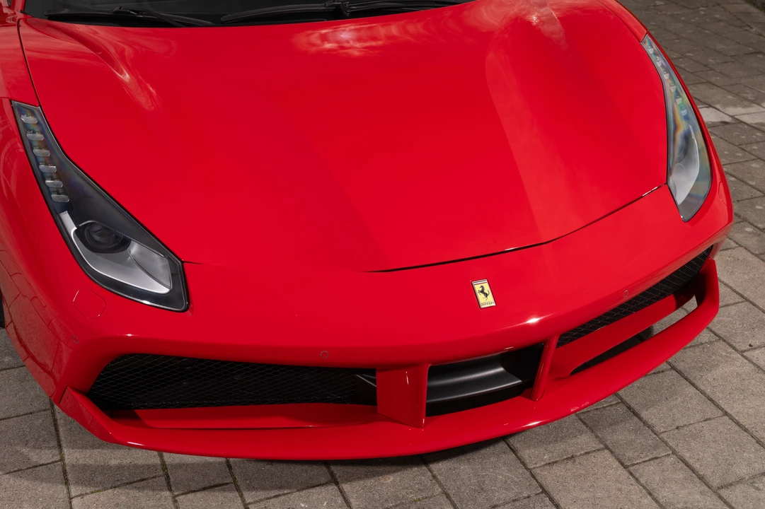 2016 Ferrari 488 GTB - Image 17 of 31