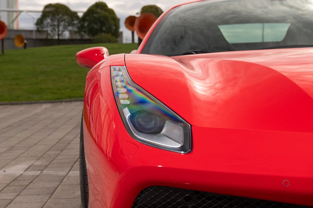 2016 Ferrari 488 GTB - Image 19 of 31