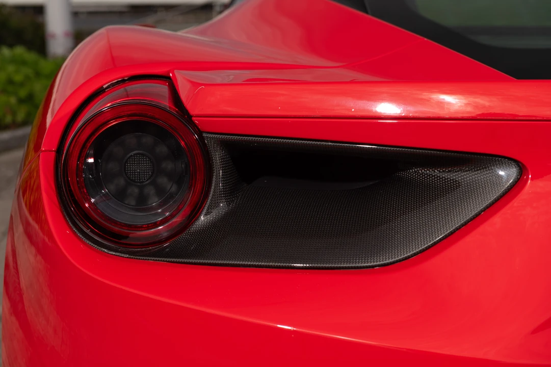 2016 Ferrari 488 GTB - Image 22 of 31