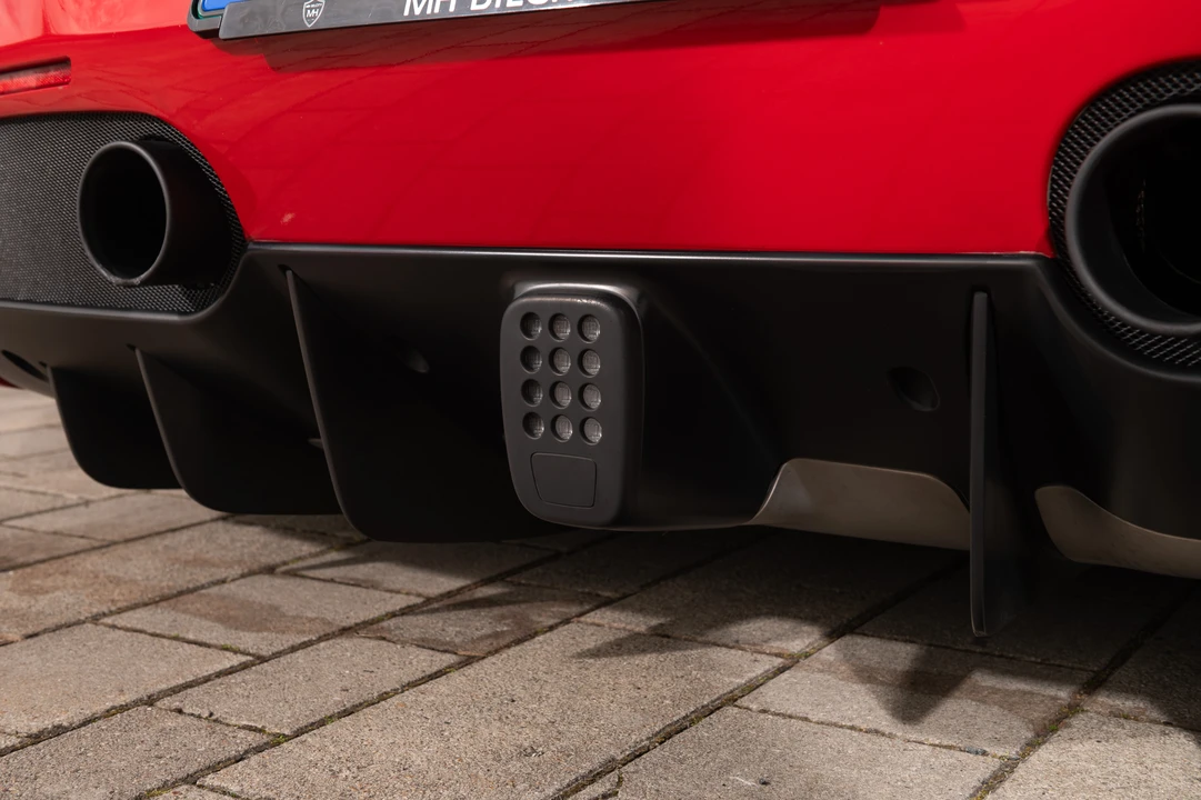 2016 Ferrari 488 GTB - Image 25 of 31