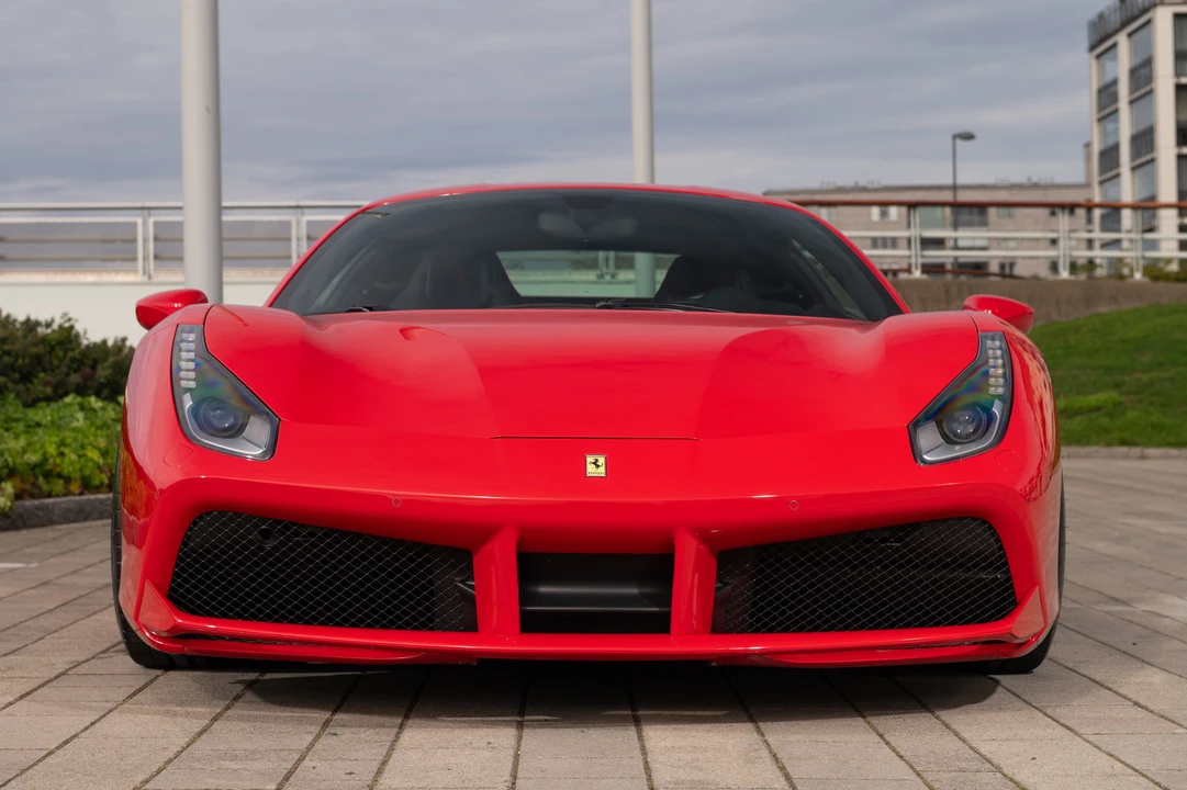 2016 Ferrari 488 GTB - Image 3 of 31