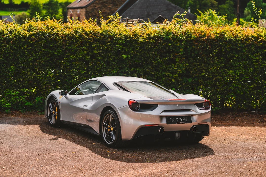 2016 Ferrari 488 GTB - Image 7 of 31