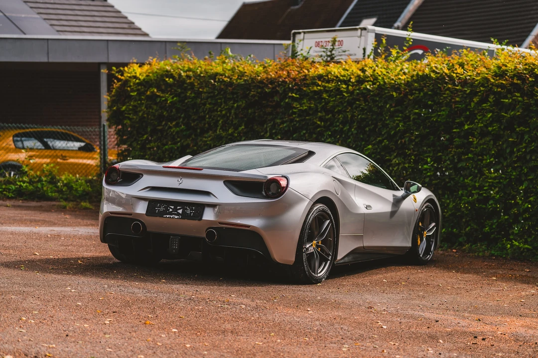 2016 Ferrari 488 GTB - Image 5 of 31