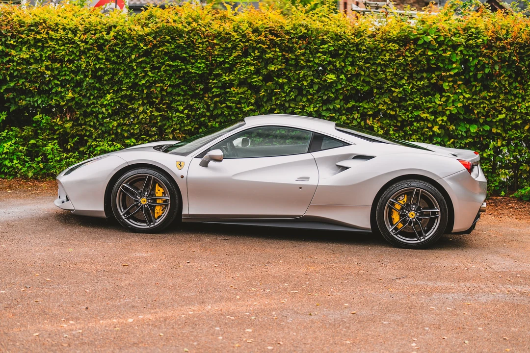 2016 Ferrari 488 GTB - Image 8 of 31