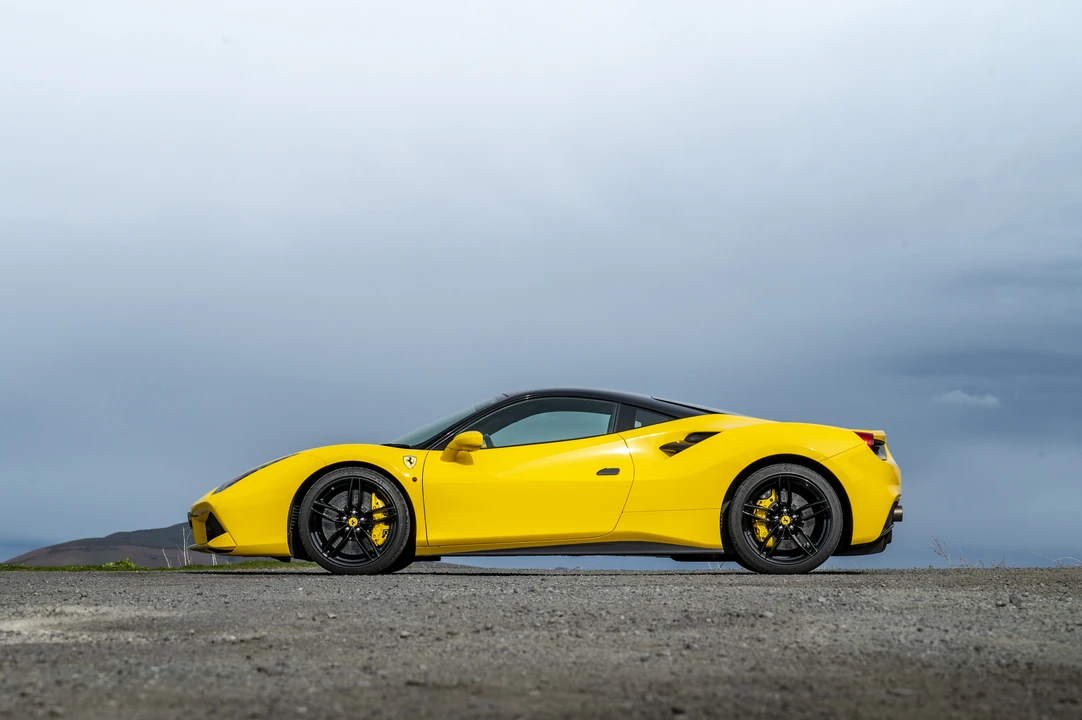 2016 Ferrari 488 GTB - Image 4 of 31
