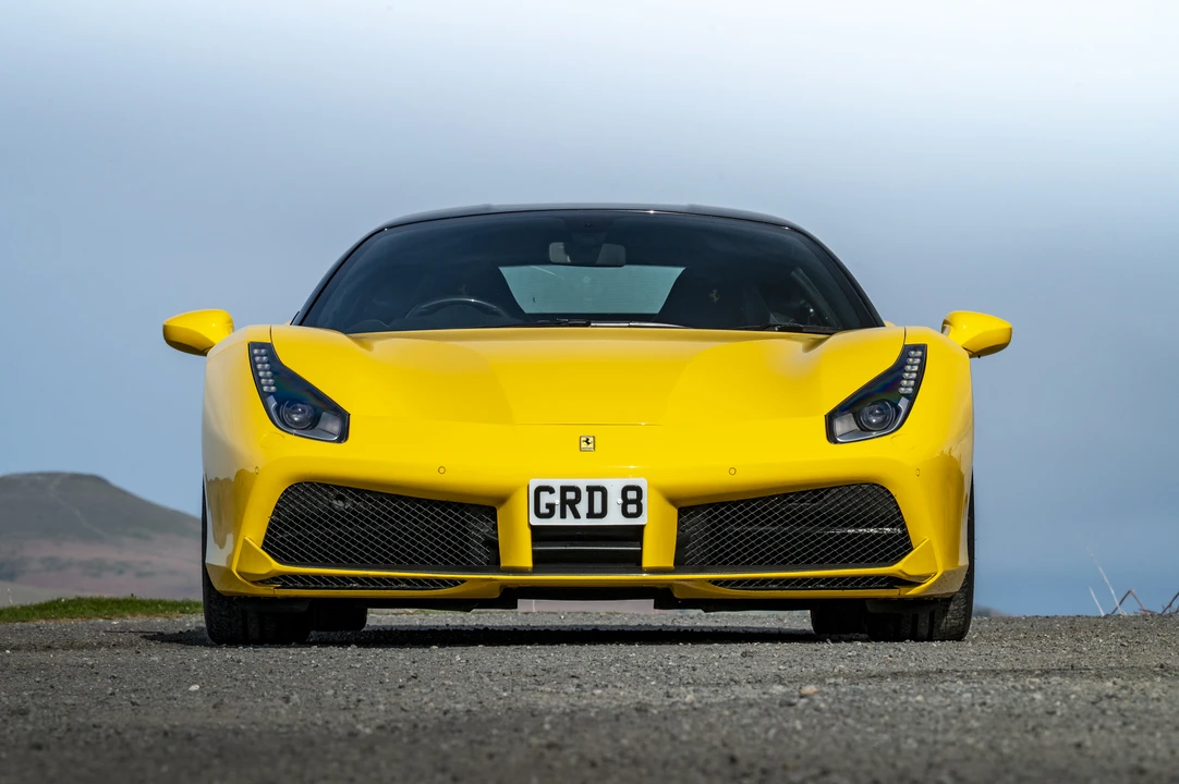2016 Ferrari 488 GTB - Image 10 of 31