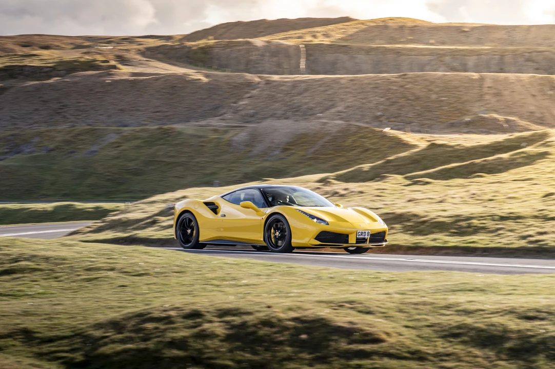 2016 Ferrari 488 GTB - Image 22 of 31