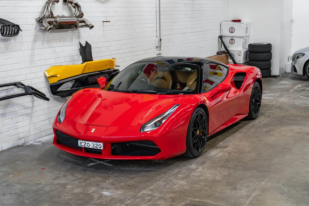2016 Ferrari 488 GTB - Image 16 of 31