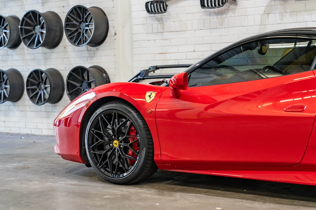 2016 Ferrari 488 GTB - Image 23 of 31