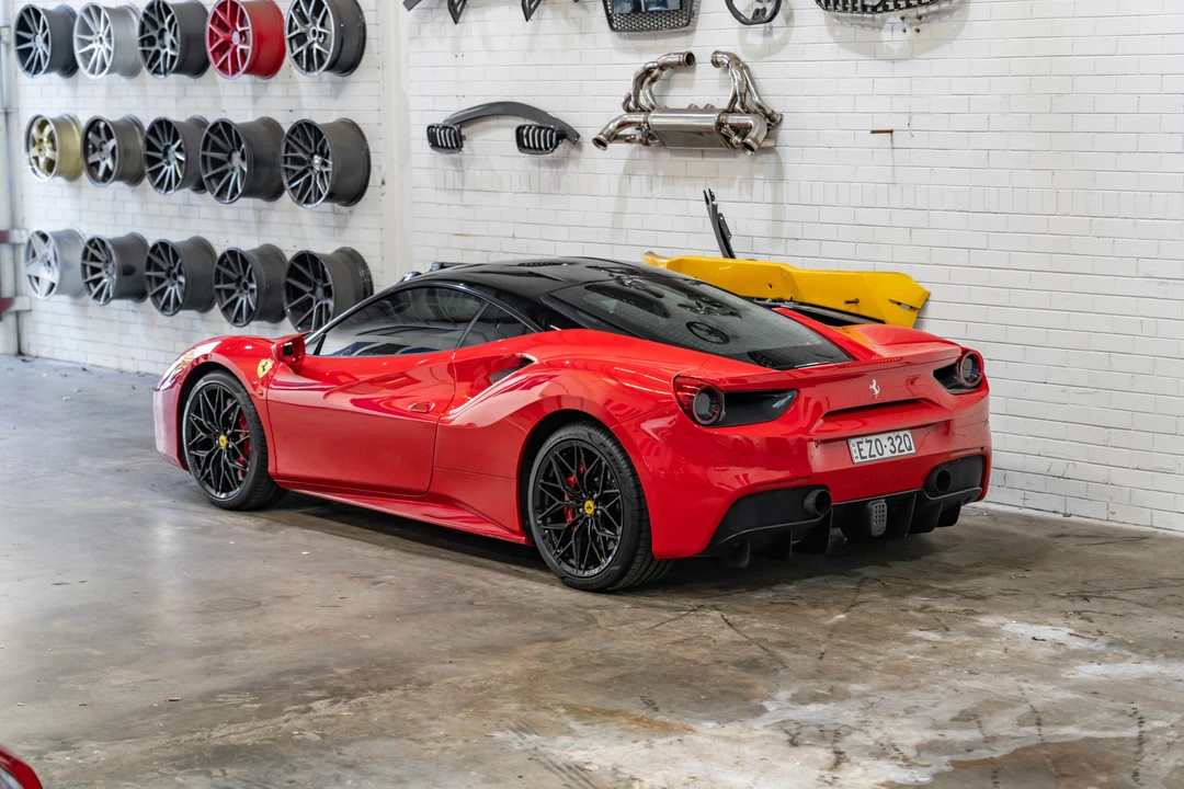 2016 Ferrari 488 GTB - Image 14 of 31