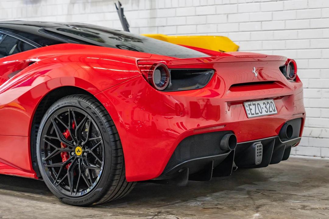 2016 Ferrari 488 GTB - Image 25 of 31