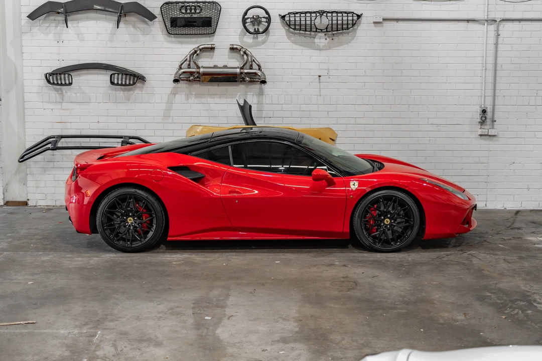 2016 Ferrari 488 GTB - Image 4 of 31