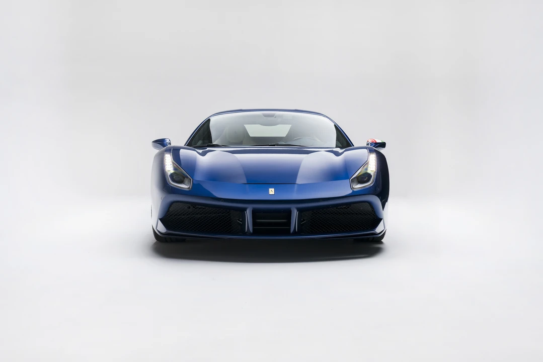 2016 Ferrari 488 GTB - Image 2 of 31