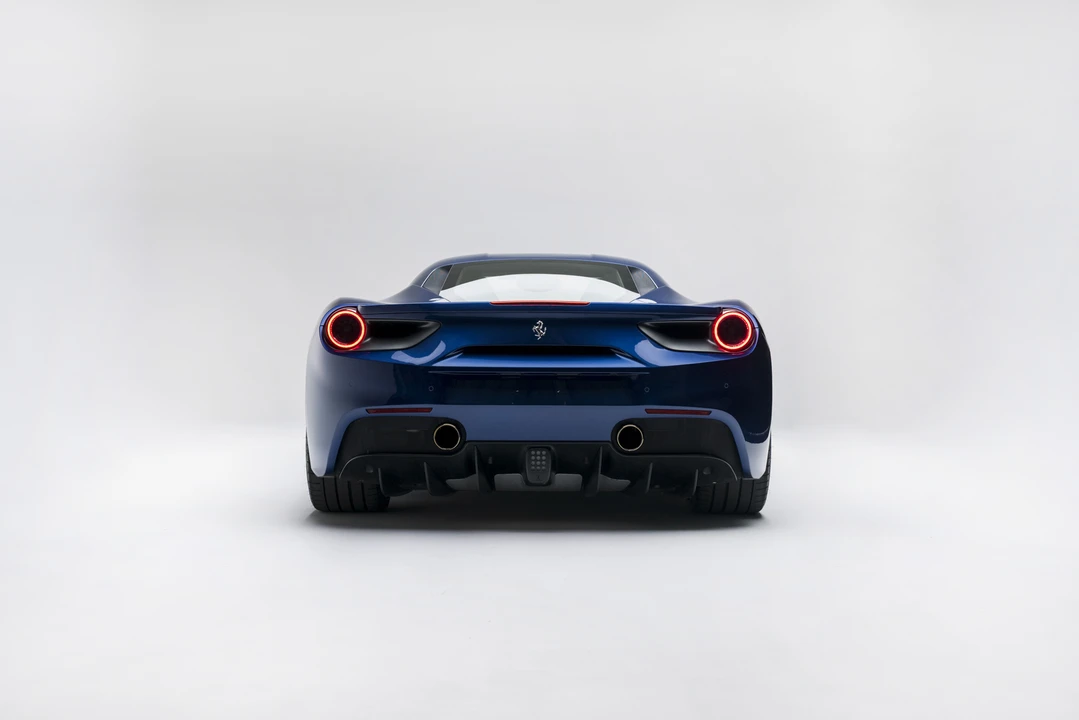 2016 Ferrari 488 GTB - Image 14 of 31