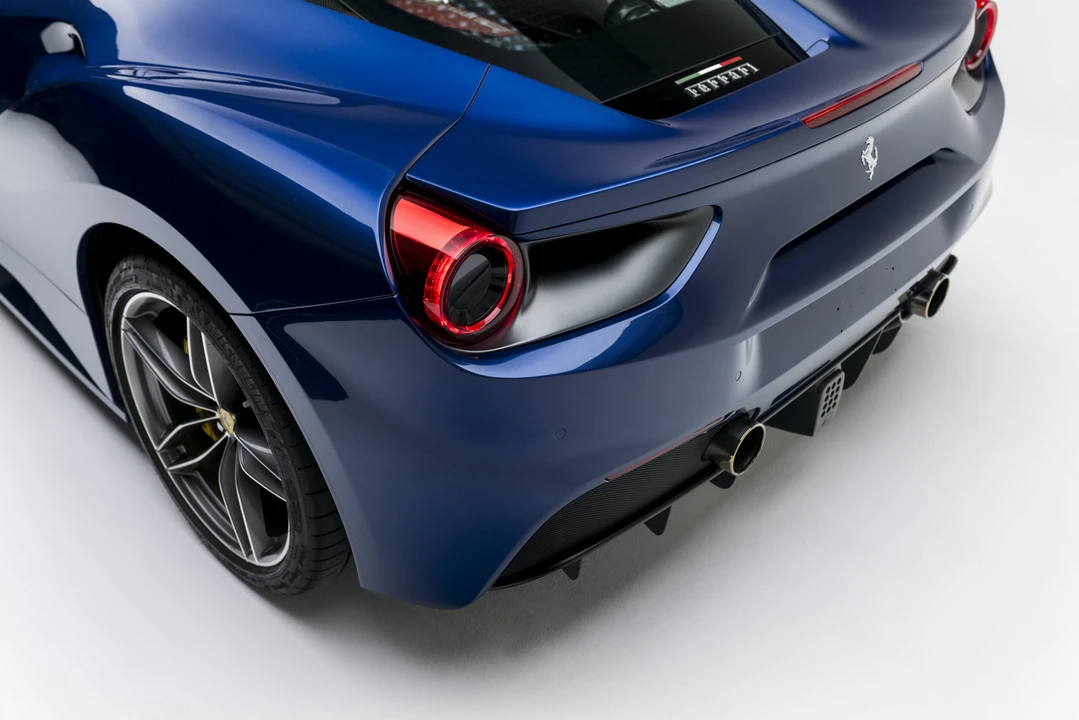 2016 Ferrari 488 GTB - Image 22 of 31